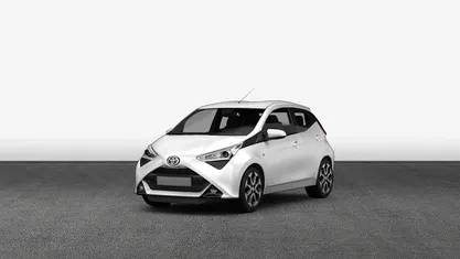 Pianosaweiß Gebraucht 2018 Toyota Aygo Basis Kleinwagen | 8.390 € (Fairer Preis)