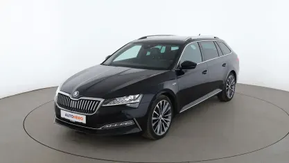 Gebraucht Skoda Superb LAURIN & KLEMENT 190 PS (139 kW) 2020 Schwarz Kombi