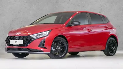 Nuova Hyundai i20 Blackline 90 CV (66 kW) 2026 Rosso Utilitaria