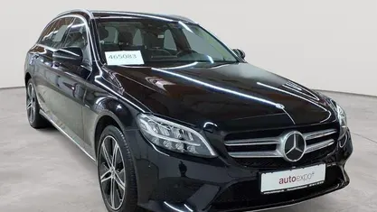 Schwarz Gebraucht 2020 Mercedes C300e Avantgarde Kombi | 22.990 € (Guter Preis)