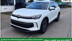 Weiß Gebraucht 2024 VW Tiguan Life SUV | 35.105 € (Fairer Preis)
