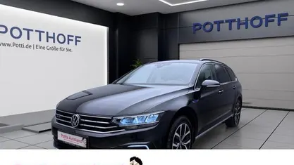 Gebraucht VW Passat GTE 218 PS (160 kW) 2021 Schwarz Kombi