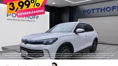 Weiss Gebraucht 2024 VW Tiguan Life SUV | 34.577 € (Fairer Preis)