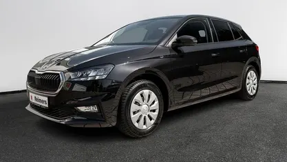 Schwarz Gebraucht 2024 Skoda Fabia Selection Kleinwagen | 16.490 € (Fairer Preis)