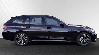 Gebraucht 2024 BMW 330 Efficient Dynamics Kombi | 38.595 € (Superpreis)