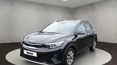 Auroraschwarz met. Gebraucht 2024 Kia Stonic Vision SUV | 18.980 € (Fairer Preis)