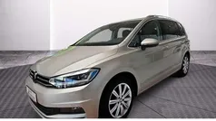 Ivory silver metallic Gebraucht 2024 VW Touran Highline Van / Kleinbus | 35.889 € (Fairer Preis)