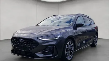 Neu Ford Focus ST-Line X 155 PS (114 kW) 2025 Grau Kombi