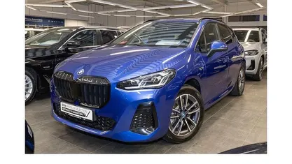 Blau Gebraucht 2022 BMW 230 M Sport Van / Kleinbus | 29.990 € (Guter Preis)