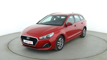 Gebraucht Hyundai i30 Trend 140 PS (102 kW) 2020 Rot Kombi