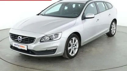 Gebraucht Volvo V60 Business Edition 150 PS (110 kW) 2016 Grau Kombi