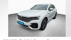 Oryxweiß perlmutteffekt Gebraucht 2022 VW Touareg Elegance SUV | 52.950 € (Fairer Preis)