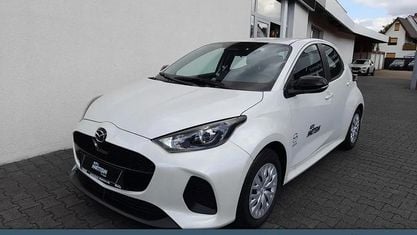 Neu Mazda 2 Prime-Line 116 PS (85 kW) 2025 Weiß Limousine