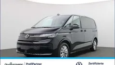 Deep black perleffekt Gebraucht 2024 VW T7 Life Van | 51.880 € (Superpreis)