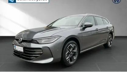 Gebraucht VW Passat Elegance 150 PS (110 kW) 2026 Grau Kombi