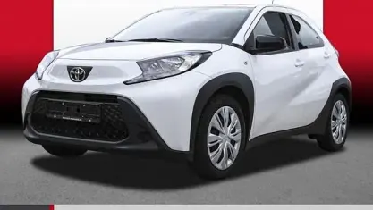Gebraucht Toyota Aygo X X-play 72 PS (52 kW) 2022 Schneeweiß SUV