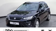 Midnight schwarz metallic Gebraucht 2021 Seat Arona Style SUV | 17.430 € (Guter Preis)