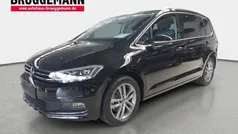 Schwarz Gebraucht 2024 VW Touran Highline Van / Kleinbus | 34.890 € (Fairer Preis)