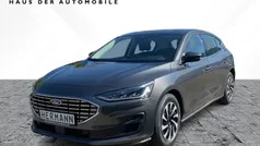 Magnetic metallic (pn4dq) (gr Gebraucht 2024 Ford Focus Titanium Limousine | 24.695 € (Fairer Preis)
