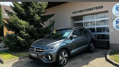 Neu VW T-Roc R-line Edition 150 PS (110 kW) 2025 X3 indium grau metallic SUV