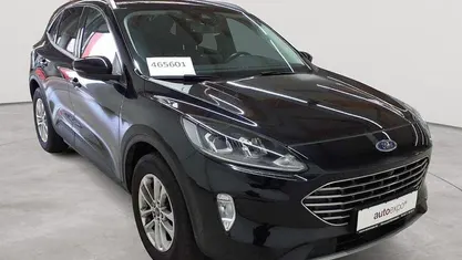 Gebraucht Ford Kuga Titanium 120 PS (88 kW) 2023 Agate black metallic SUV