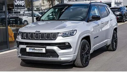 Gebraucht Jeep Compass 241 PS (177 kW) 2022 Silber SUV