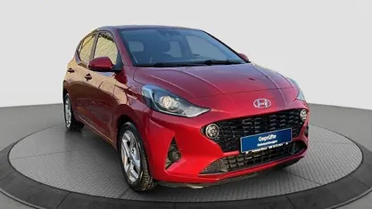 Gebraucht Hyundai i10 Edition 30 67 PS (49 kW) 2021 Rot Kleinwagen
