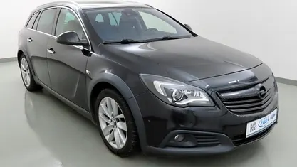 Karbonschw graphitschw midnigh Gebraucht 2016 Opel Insignia Country Tourer Kombi | 5.940 € (Superpreis)