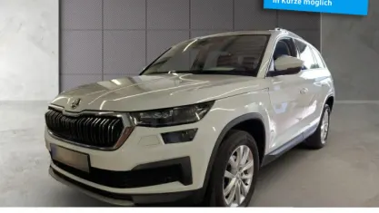 Gebraucht Skoda Kodiaq Style 150 PS (110 kW) 2023 Moonweiß perleffekt SUV