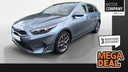 Gebraucht Kia Ceed Spirit 140 PS (102 kW) 2025 Grau Kleinwagen