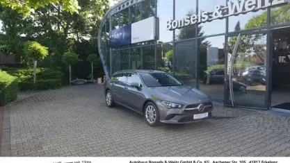 Gebraucht Mercedes CLA220 Shooting Brake 190 PS (139 kW) 2022 Grau metallic Kombi