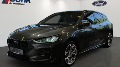Gebraucht Ford Focus ST-Line X 155 PS (114 kW) 2023 Magnetic metallic ( Kombi