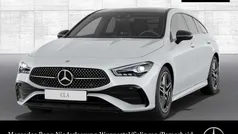 Weiß Gebraucht 2023 Mercedes CLA200 AMG Limousine | 35.490 € (Fairer Preis)