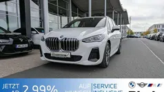 Alpinweiss uni Gebraucht 2025 BMW 218 Active Tourer M Sport Van / Kleinbus | 33.840 € (Guter Preis)