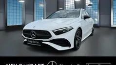 Unilack polarweiß Gebraucht 2024 Mercedes A200 AMG Limousine | 32.480 € (Fairer Preis)