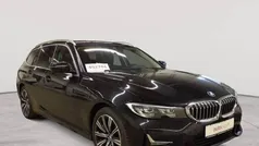 Saphirschwarz metallic Gebraucht 2020 BMW 320 Luxury Line Kombi | 25.490 € (Fairer Preis)