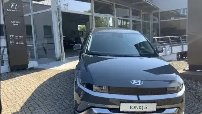 Neu Hyundai Ioniq 5 239 kW (325 PS) 2026 Ecotronic grey SUV