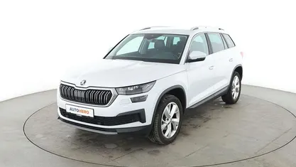 Weiß Gebraucht 2023 Skoda Kodiaq Style SUV | 33.950 € (Guter Preis)