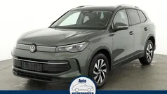 Blau Neu 2025 VW Tiguan Life SUV | 39.995 € (Superpreis)