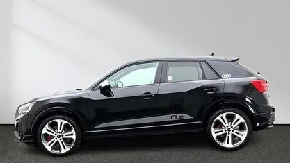Gebraucht Audi SQ2 Ambiente 300 PS (220 kW) 2024 SUV