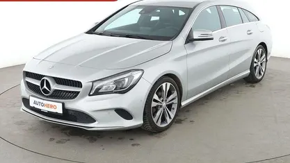 Gebraucht Mercedes CLA180 Shooting Brake Urban 122 PS (89 kW) 2017 Grau Kombi