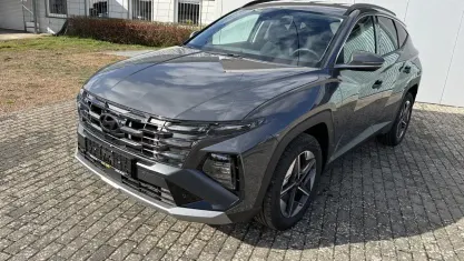 Neu Hyundai Tucson Trend 136 PS (100 kW) 2026 Grau SUV