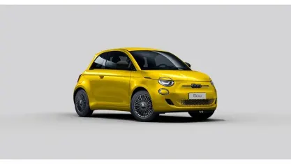 Nouă Fiat 500e Icon 86 kW (118 CP) 2026 Galben Berlinǎ