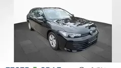 Grenadillschwarz metallic Gebraucht 2024 VW Passat Kombi | 31.440 € (Fairer Preis)
