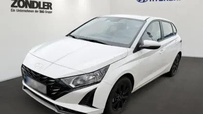 Gebraucht Hyundai i20 Trend 101 PS (74 kW) 2025 Sol (weiss Kleinwagen