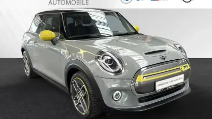 Gebraucht Mini Cooper SE 135 kW (184 PS) 2021 Moonwalk grey Kleinwagen
