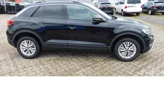 Gebraucht 2024 VW T-Roc Life SUV | 21.690 € (Guter Preis)