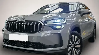Neu Skoda Kodiaq Selection 150 PS (110 kW) 2025 Grau SUV