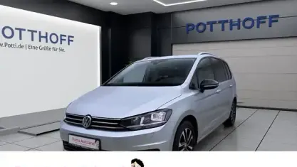 Gebraucht VW Touran IQ Drive 150 PS (110 kW) 2020 Reflexsilber metallic Van / Kleinbus