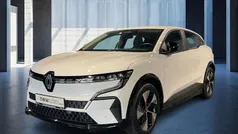 Weiß Gebraucht 2022 Renault Mégane Equilibre Limousine | 24.990 € (Fairer Preis)